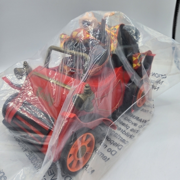 Disney Mr. Toad Popcorn Bucket With 100 Strap - Picture 5 of 8